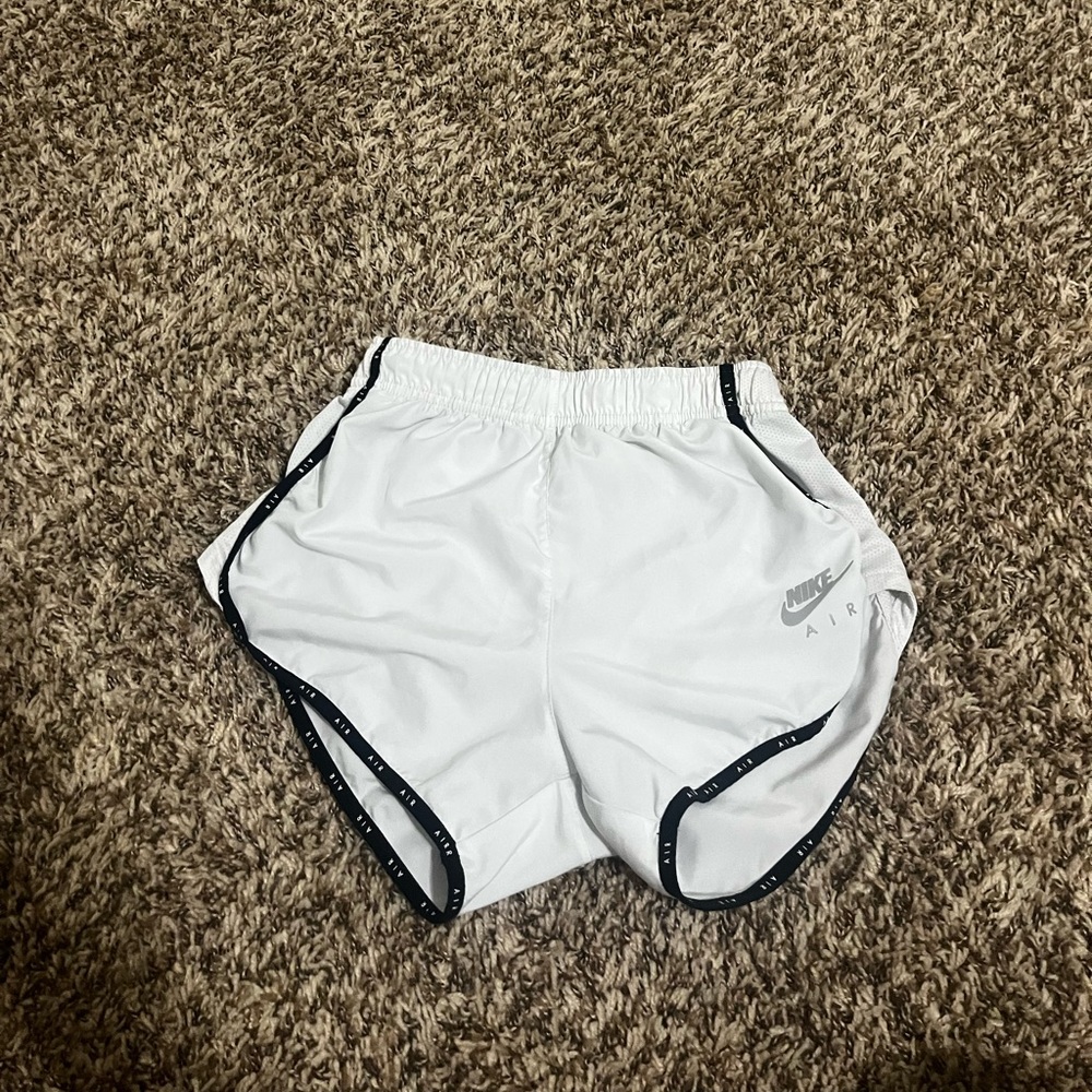 NIKE AIR HIGH CUT SHORTS